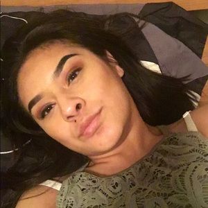 Meet your Posher, Johana